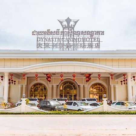 Dynasty Casino Hotel Bavet ภายนอก รูปภาพ