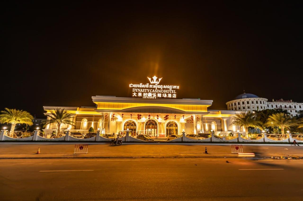 Dynasty Casino Hotel Bavet ภายนอก รูปภาพ