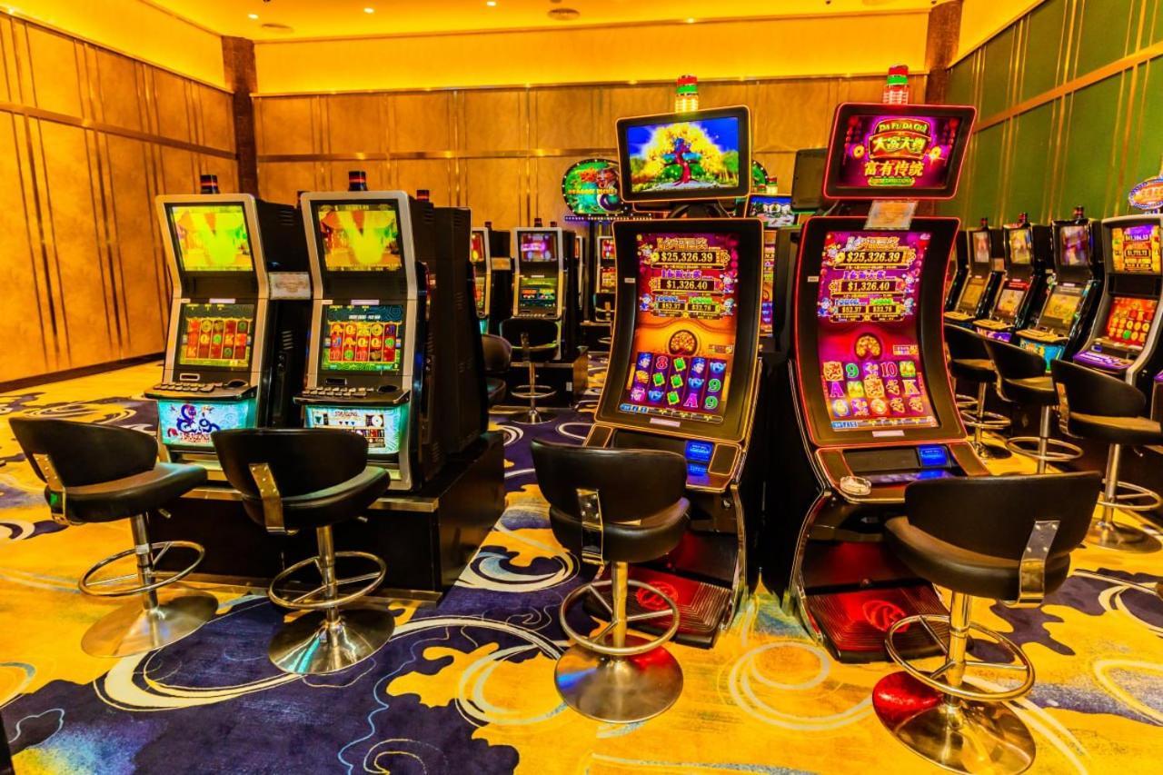 Dynasty Casino Hotel Bavet ภายนอก รูปภาพ