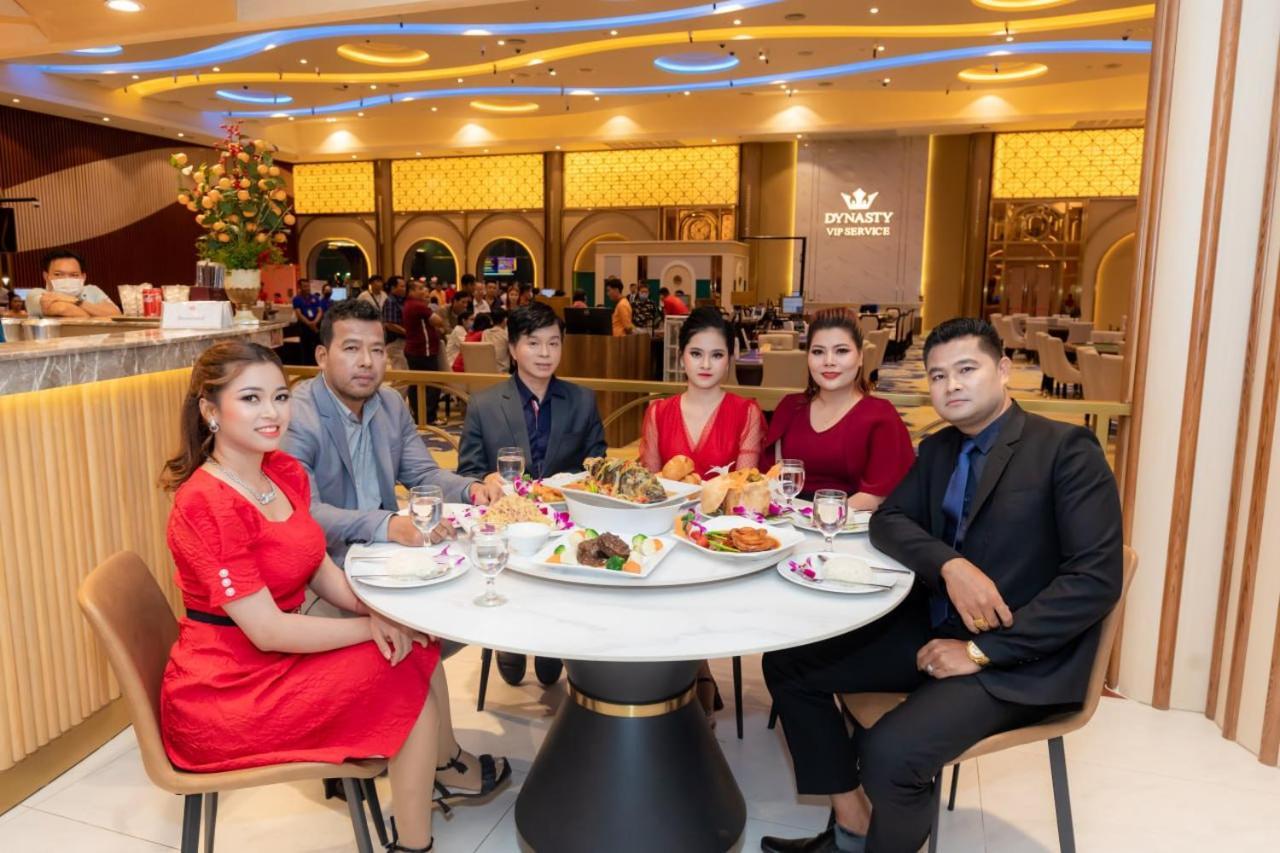 Dynasty Casino Hotel Bavet ภายนอก รูปภาพ