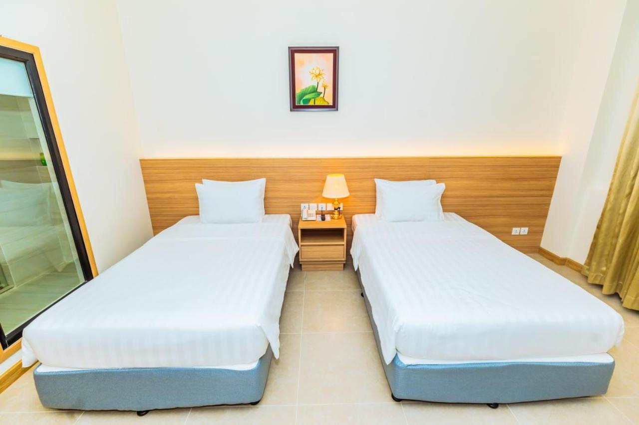 Dynasty Casino Hotel Bavet ภายนอก รูปภาพ