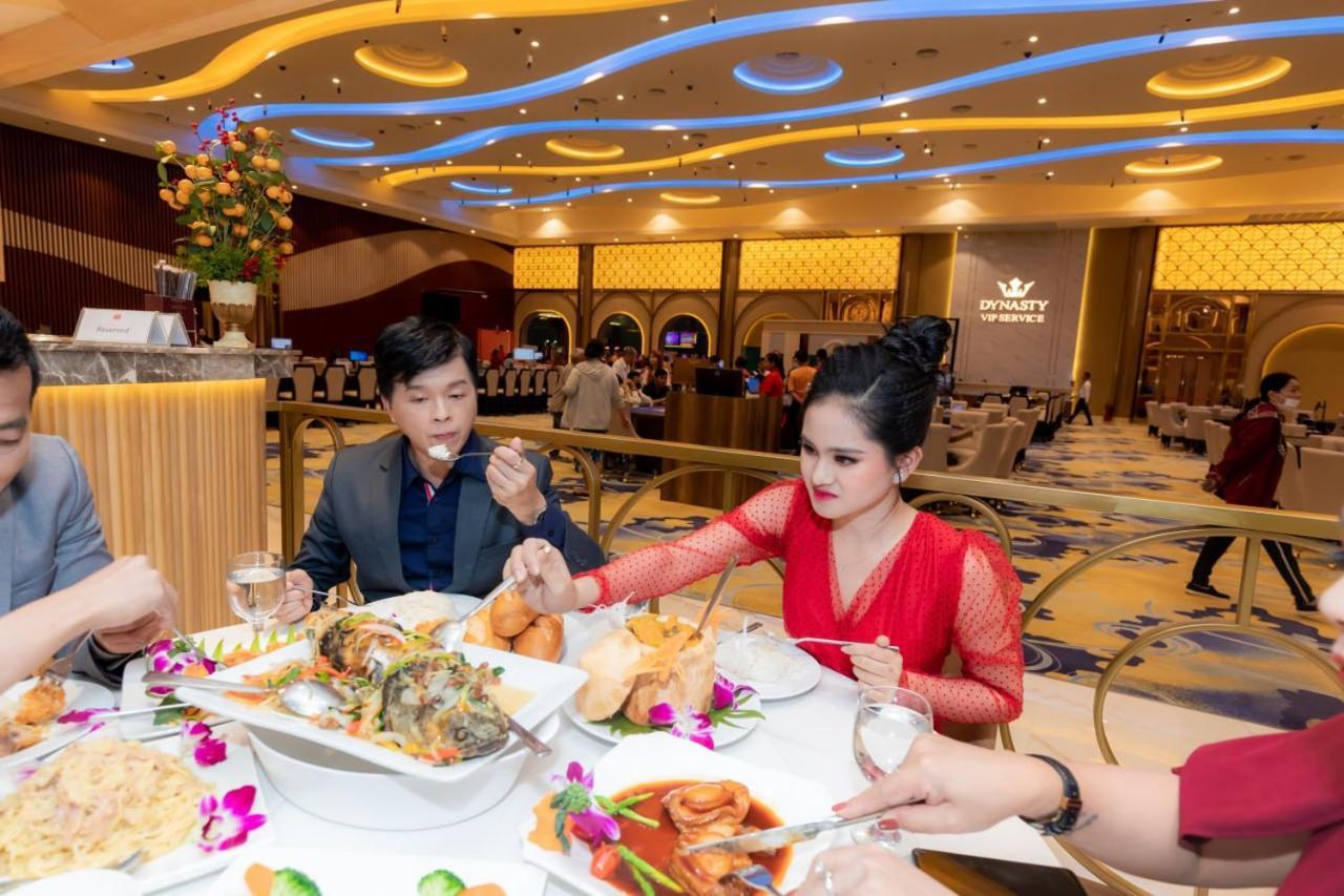 Dynasty Casino Hotel Bavet ภายนอก รูปภาพ