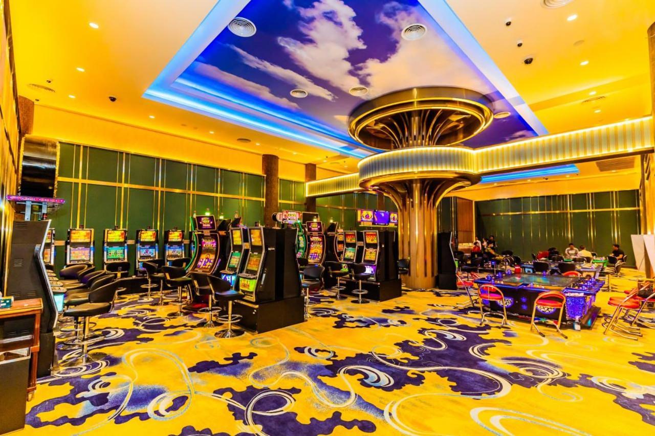 Dynasty Casino Hotel Bavet ภายนอก รูปภาพ